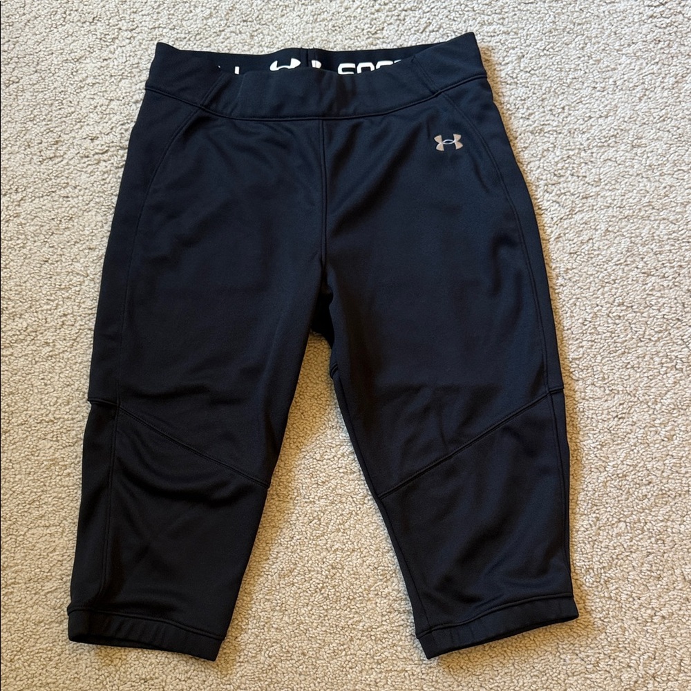 Under Armour women’s Black softball pants capris